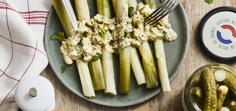 LEEKS IN GRIBICHE SAUCE